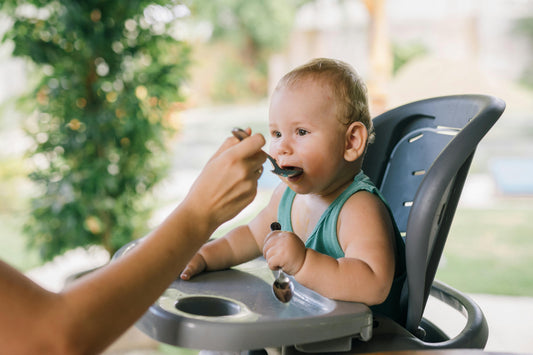 L'Olio Extravergine di Oliva: Un Alleato Prezioso per lo Svezzamento dei Bambini